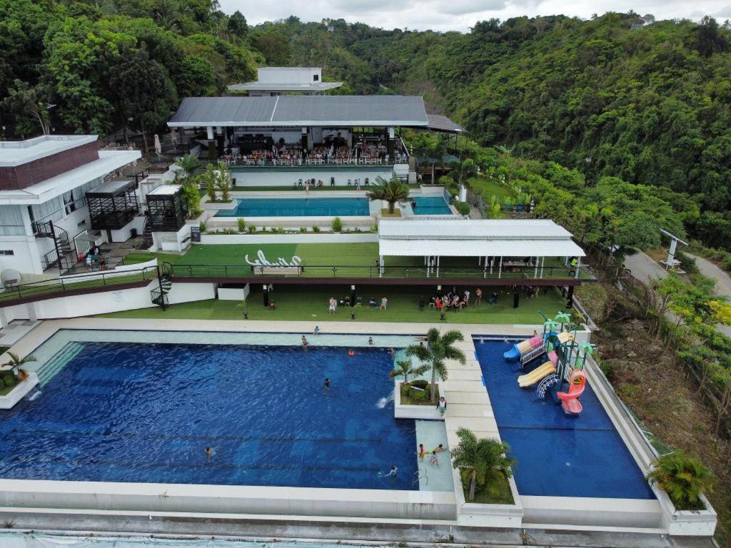 Ultra Winds Mountain Resort (Adults Only) Cagayan de Oro Dış mekan fotoğraf