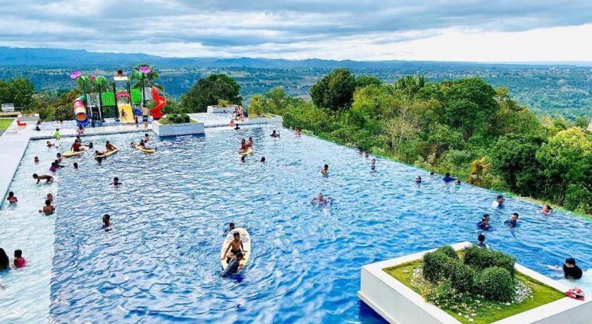 Ultra Winds Mountain Resort (Adults Only) Cagayan de Oro Dış mekan fotoğraf