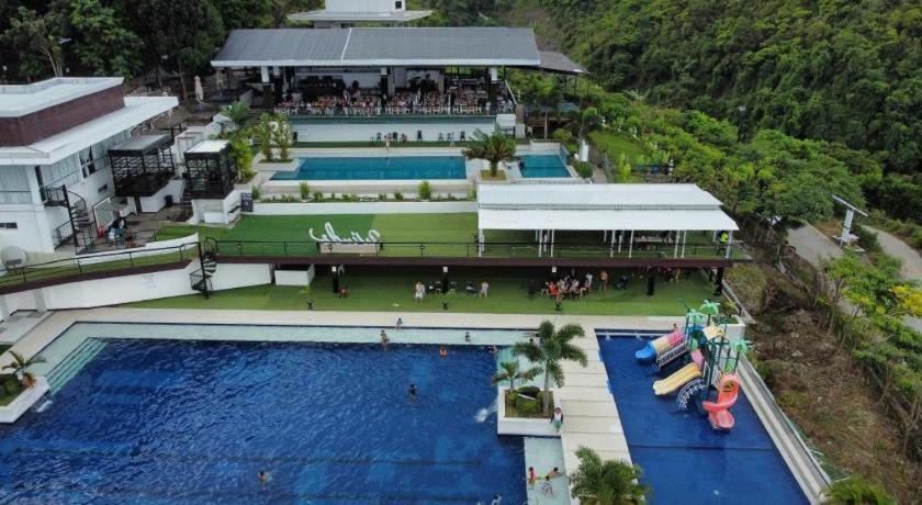 Ultra Winds Mountain Resort (Adults Only) Cagayan de Oro Dış mekan fotoğraf